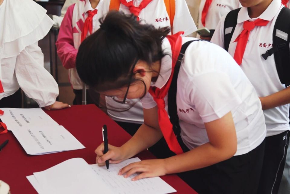 胜利召开 胜利召开